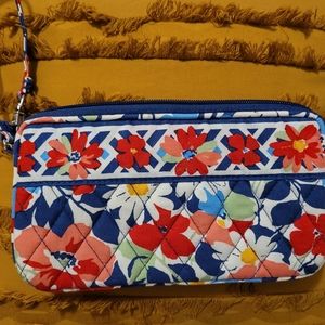 Vera Bradley Wristlet - Like New